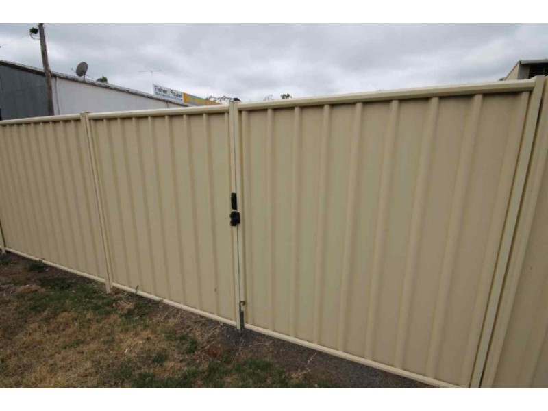 8 Swan Street, Dalby QLD 4405