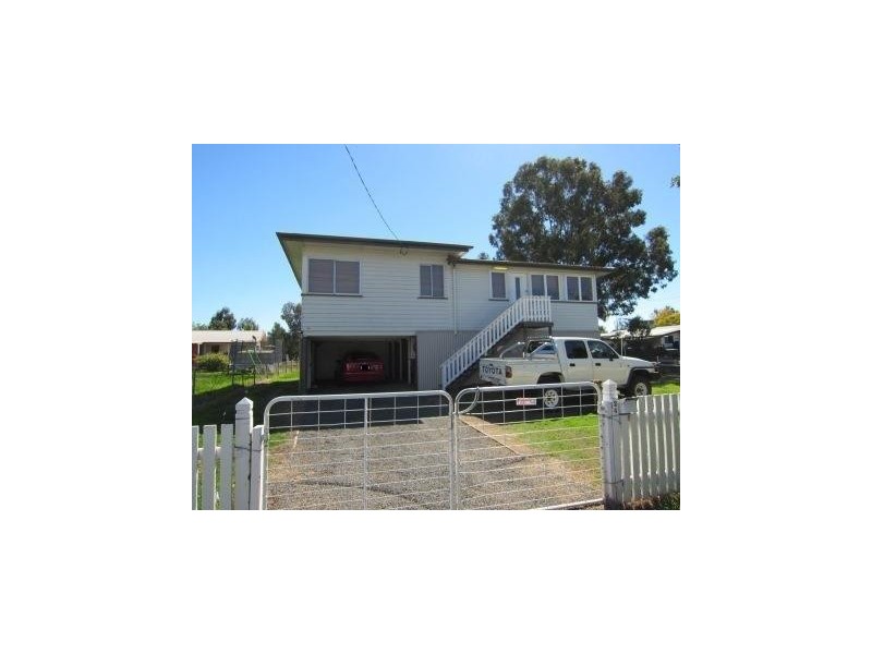 24 Charles Street, Dalby QLD 4405
