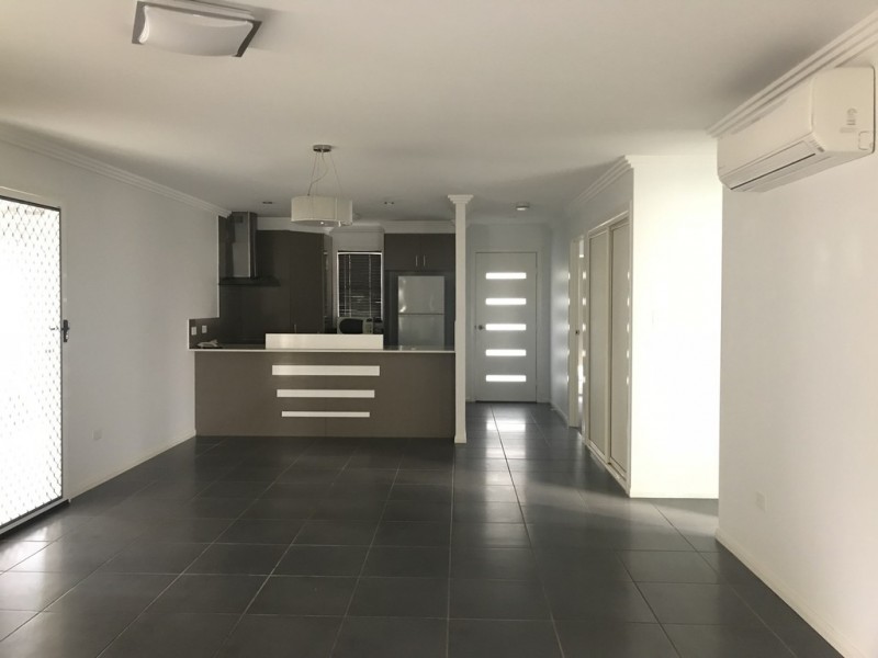 2/6 Jimbour Street, Dalby QLD 4405