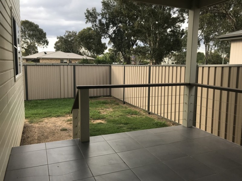 2/6 Jimbour Street, Dalby QLD 4405