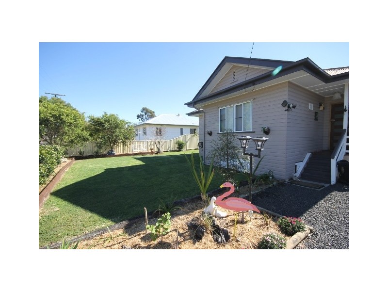 25 Palmer Street, Dalby QLD 4405