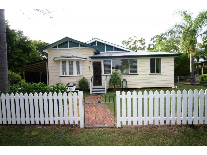 36 Pratten Street, Dalby QLD 4405