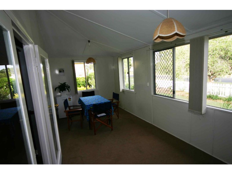 36 Pratten Street, Dalby QLD 4405