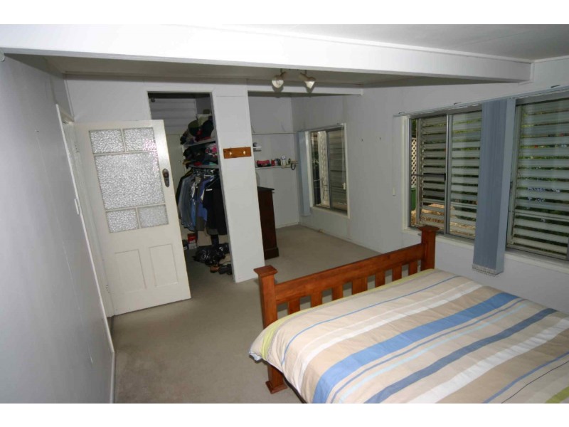 36 Pratten Street, Dalby QLD 4405