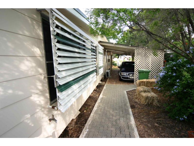 36 Pratten Street, Dalby QLD 4405