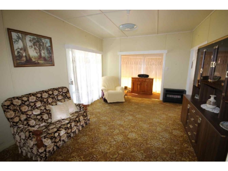 14 Moreton Street, Dalby QLD 4405