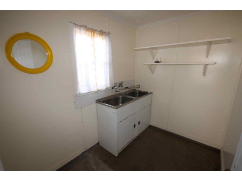 14 Moreton Street, Dalby QLD 4405