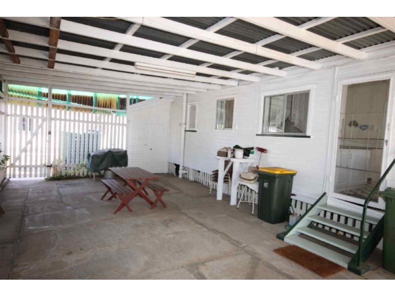 14 Moreton Street, Dalby QLD 4405