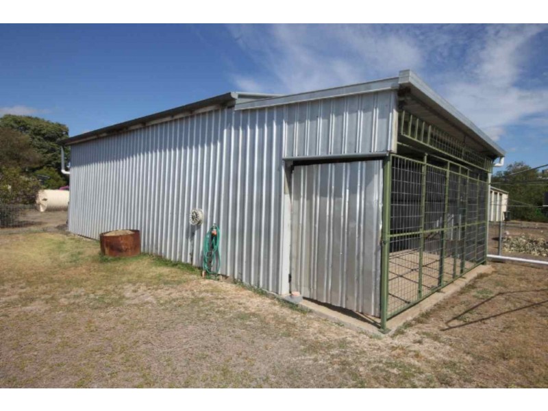 14 Moreton Street, Dalby QLD 4405
