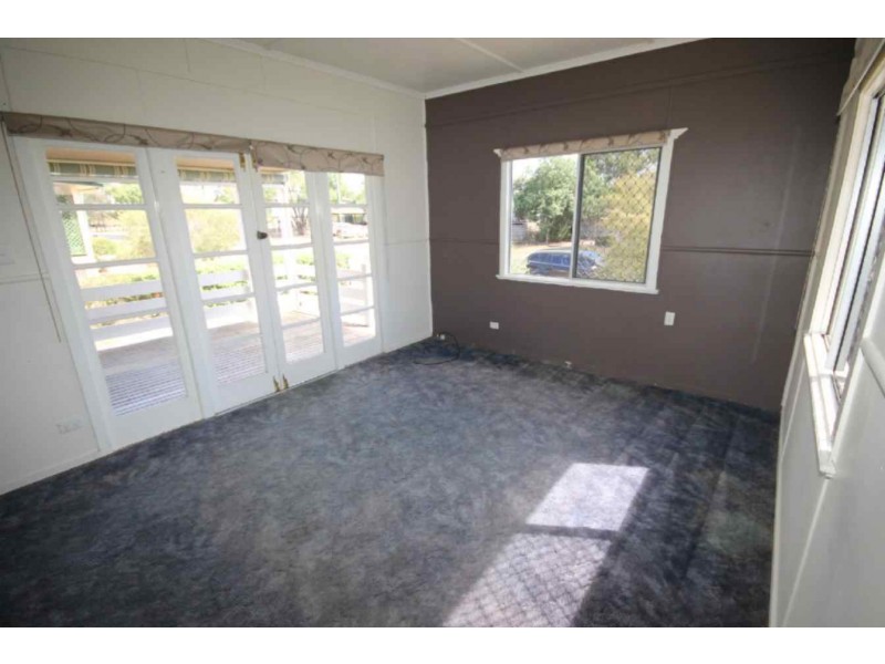 8a Loam Street, Dalby QLD 4405