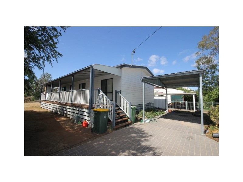 17 Arthur Street, Dalby QLD 4405