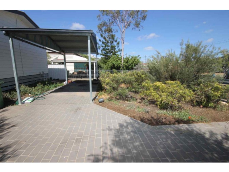 17 Arthur Street, Dalby QLD 4405