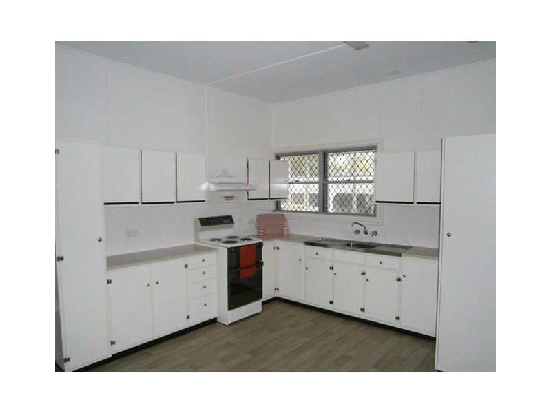 9 Archibald Street, Dalby QLD 4405