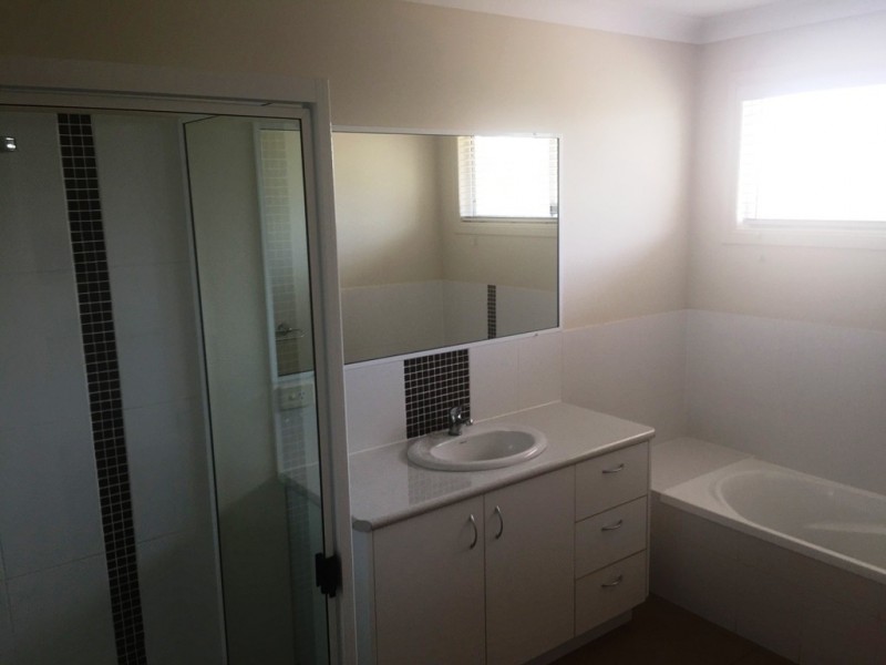 62 Curtis Street, Dalby QLD 4405