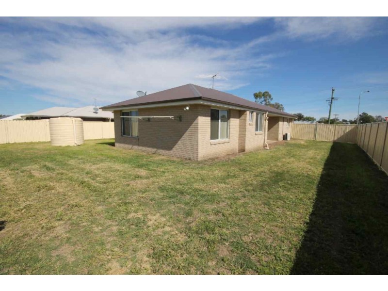 23 Mary Street, Dalby QLD 4405