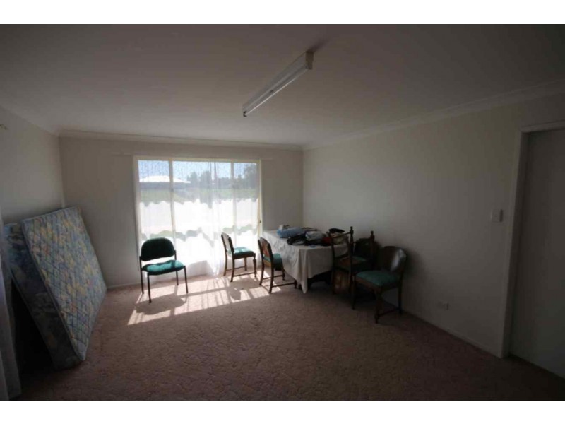 13 Sandalwood Ave West, Dalby QLD 4405