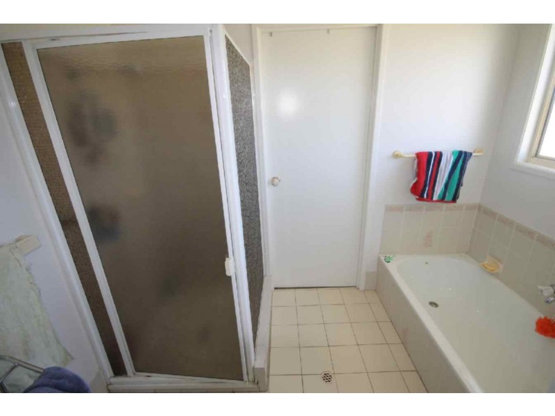 13 Sandalwood Ave West, Dalby QLD 4405