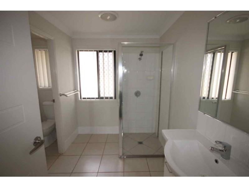 5 Pine Street, Dalby QLD 4405