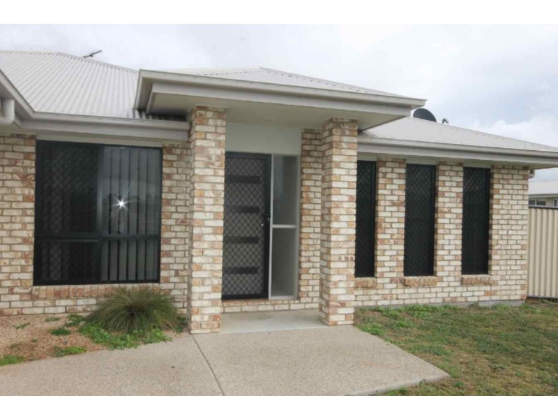 5 Pine Street, Dalby QLD 4405