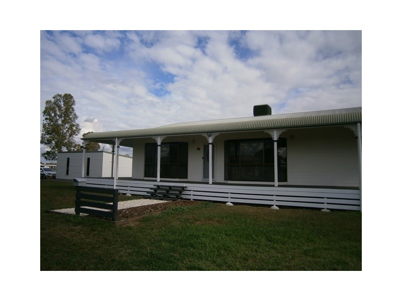 8 CURTIS STREET, Dalby QLD 4405