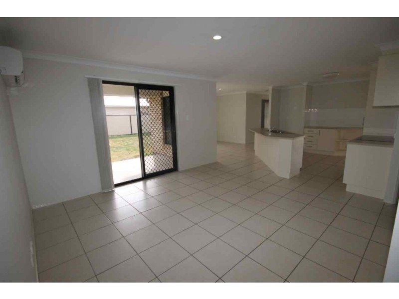 5 Pine Street, Dalby QLD 4405