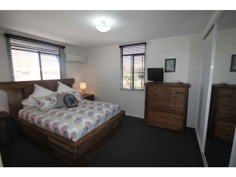 96 Pratten Street, Dalby QLD 4405