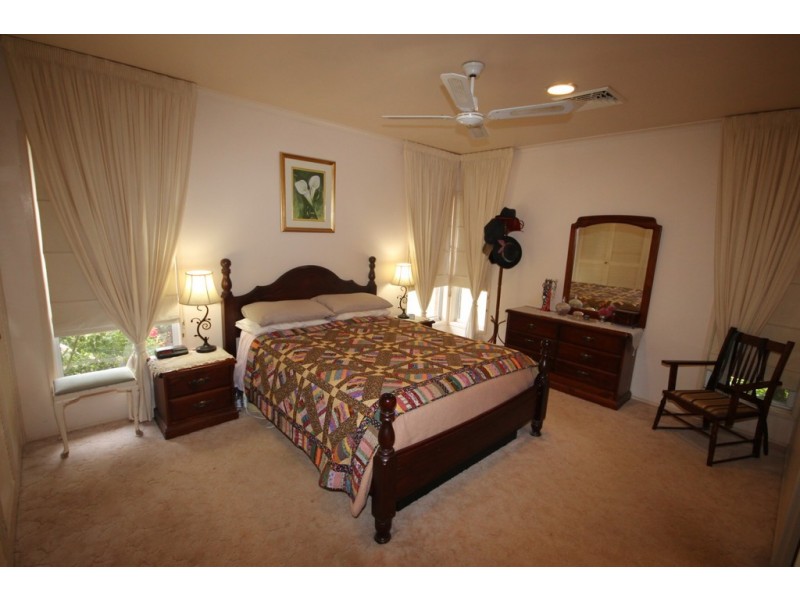 52 Crawshay St, Bell QLD 4408