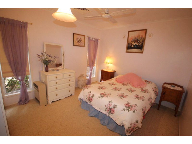 52 Crawshay St, Bell QLD 4408