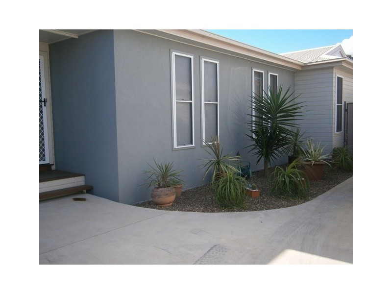 2/12 JIMBOUR STREET, Dalby QLD 4405