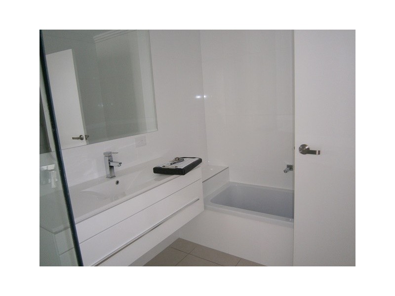 2/12 JIMBOUR STREET, Dalby QLD 4405