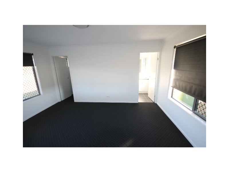 33 James Cook Dr, Dalby QLD 4405