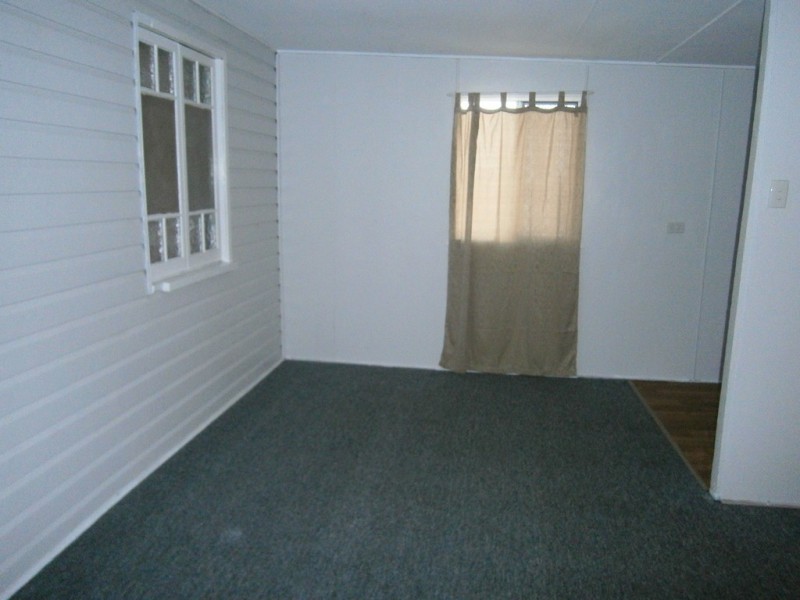 72 ORPEN ST, Dalby QLD 4405