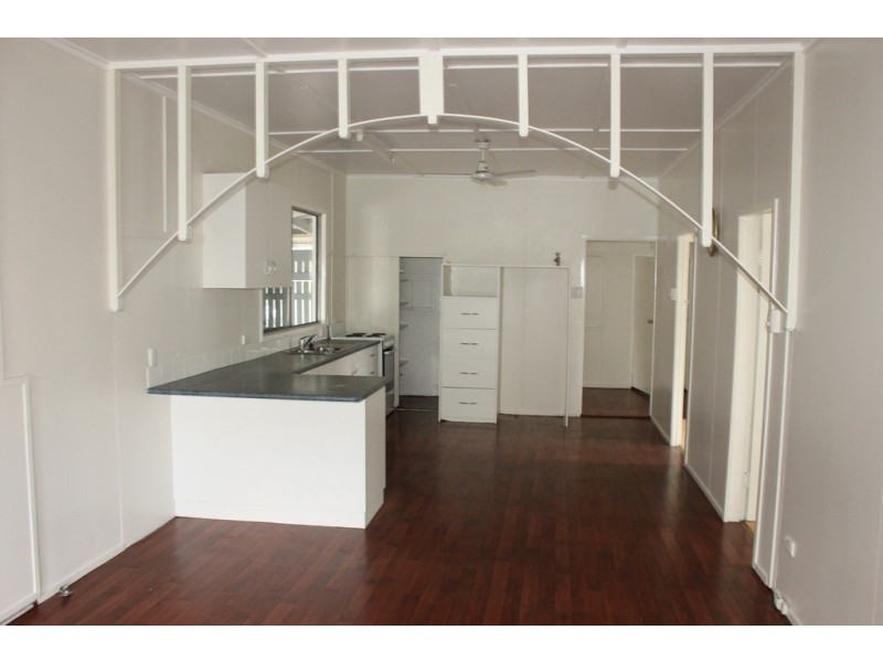 5 Walsh Street, Dalby QLD 4405