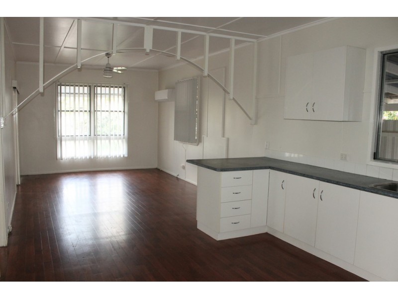 5 Walsh Street, Dalby QLD 4405