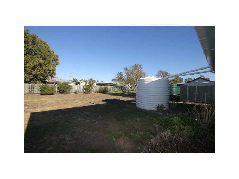 20 Knox Street, Dalby QLD 4405