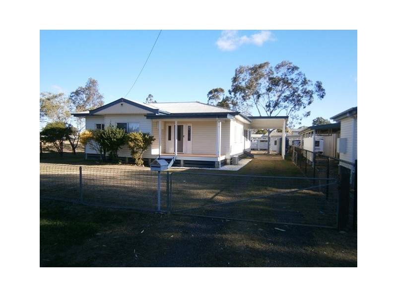12 Curtis Street, Dalby QLD 4405