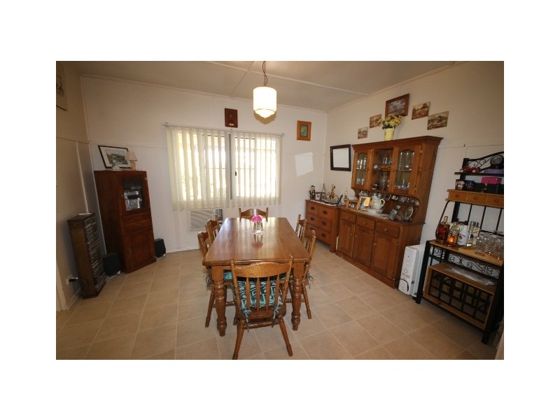 5 Wooburn Street, Dalby QLD 4405
