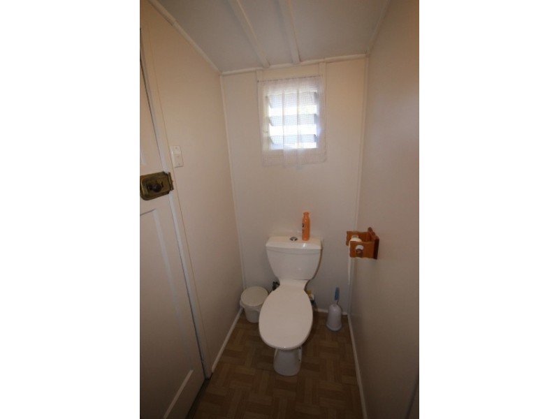 5 Wooburn Street, Dalby QLD 4405