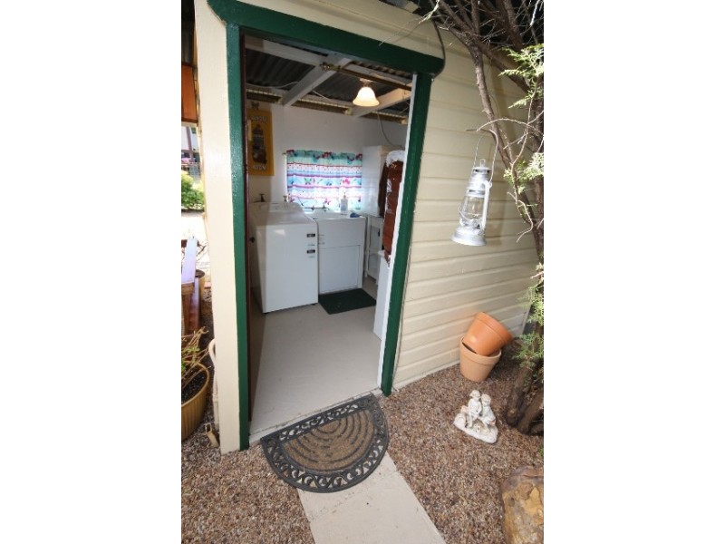 5 Wooburn Street, Dalby QLD 4405