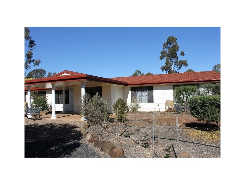 30 Weale Street, Dalby QLD 4405