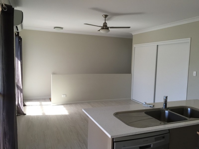 2/39 Nicholson Street, Dalby QLD 4405