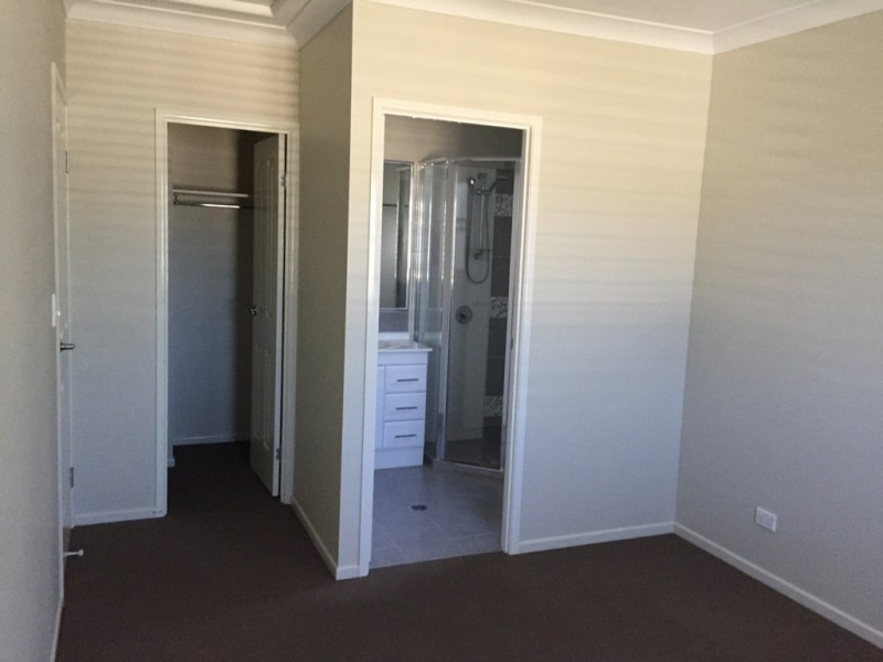 2/39 Nicholson Street, Dalby QLD 4405