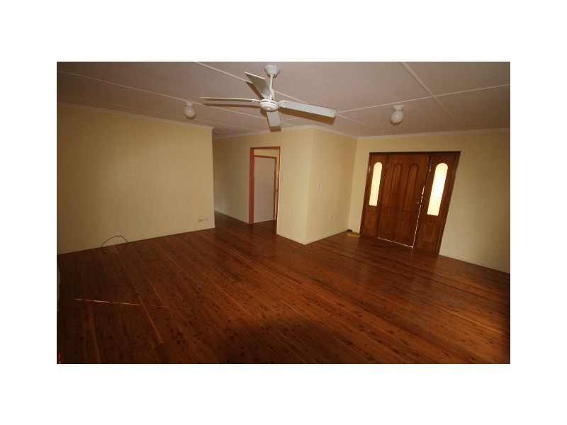 50 Geisel Street, Dalby QLD 4405