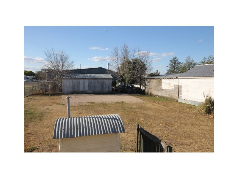 1 Dan Street, Dalby QLD 4405