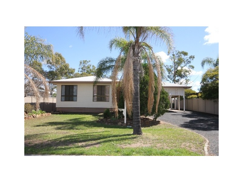 7 College Cres, Dalby QLD 4405