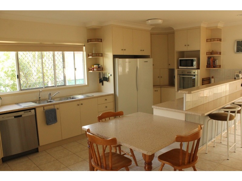 8 Delma Court, Dalby QLD 4405