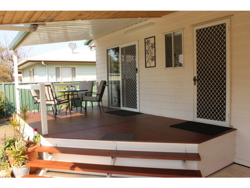 8 Delma Court, Dalby QLD 4405