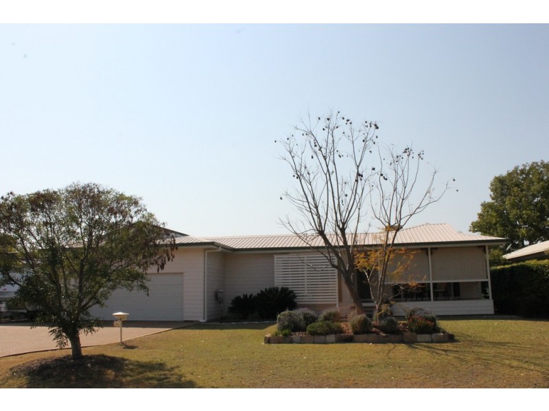 8 Delma Court, Dalby QLD 4405