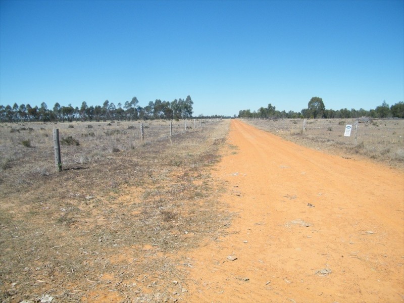 . “BAR-K” and “PINNEENA”, Chinchilla QLD 4413