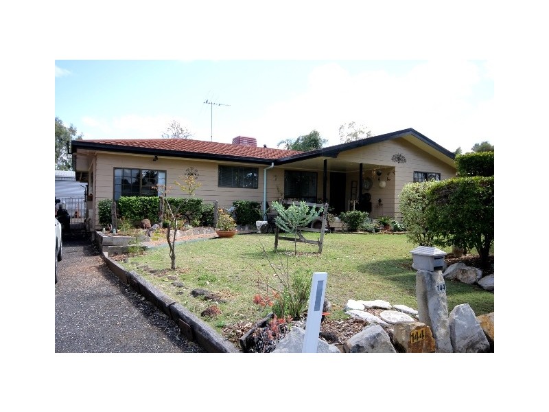 144 Pratten Street, Dalby QLD 4405